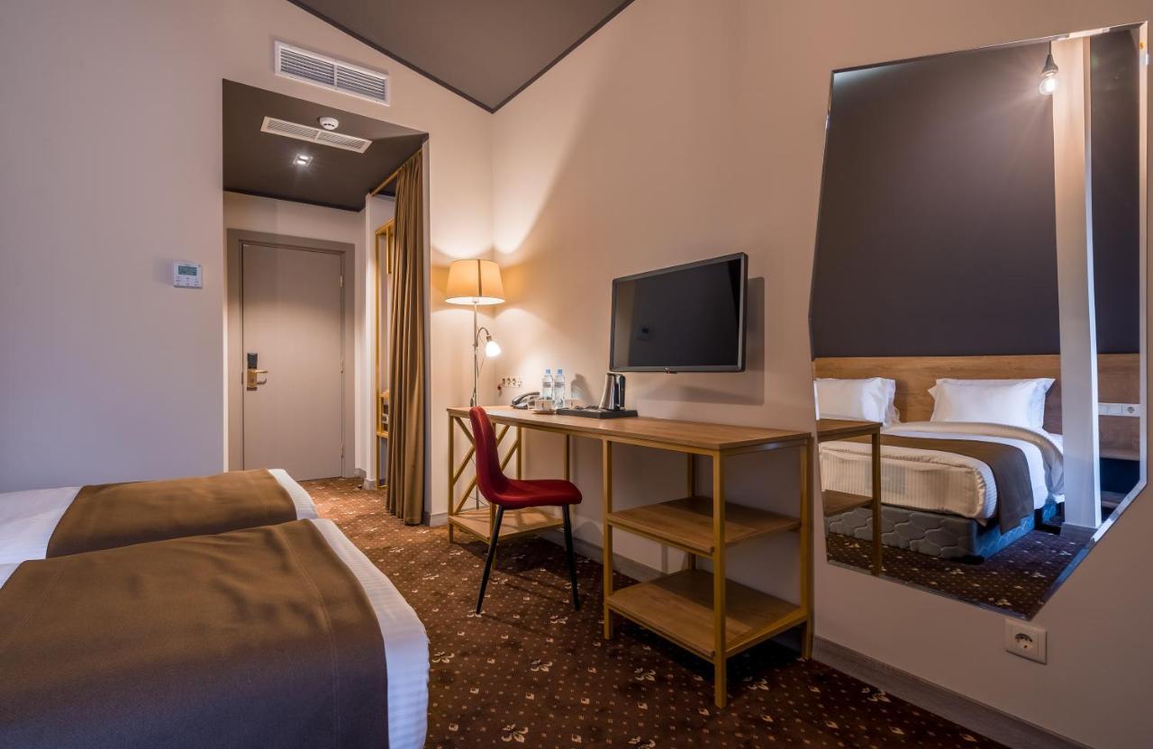 Gladius Inn Boutique Hotel By Dnt Group Tbilisi Ngoại thất bức ảnh